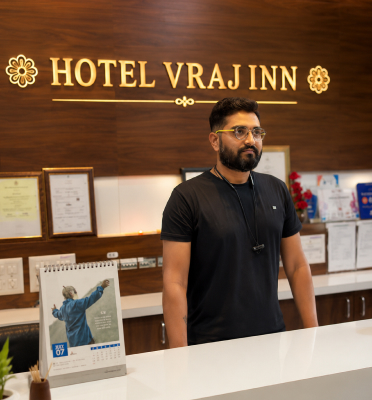 Hotel Vraj Inn Reception
