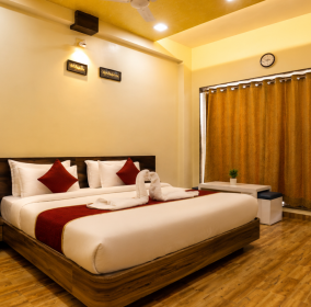 Hotel Vraj Inn Super Deluxe Room